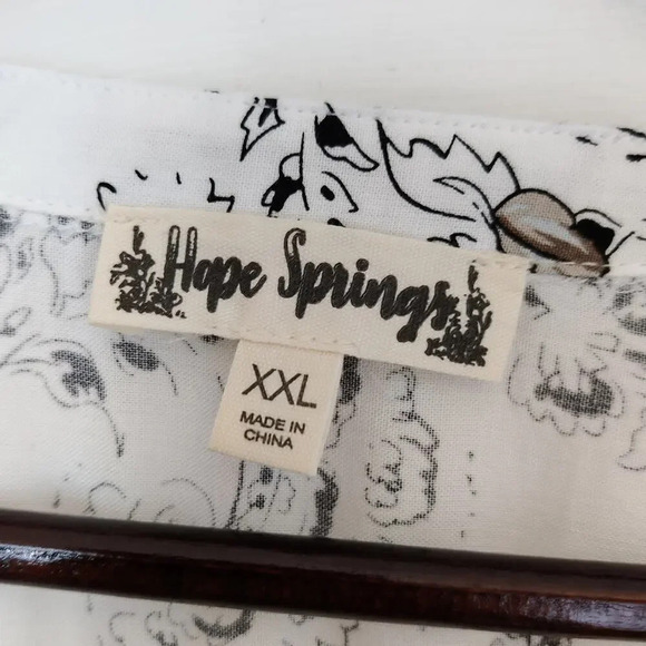 Paisley Floral Print White Black Blouse Long Bell Sleeve Boho Sz XXL 100% Rayon - Picture 6 of 9